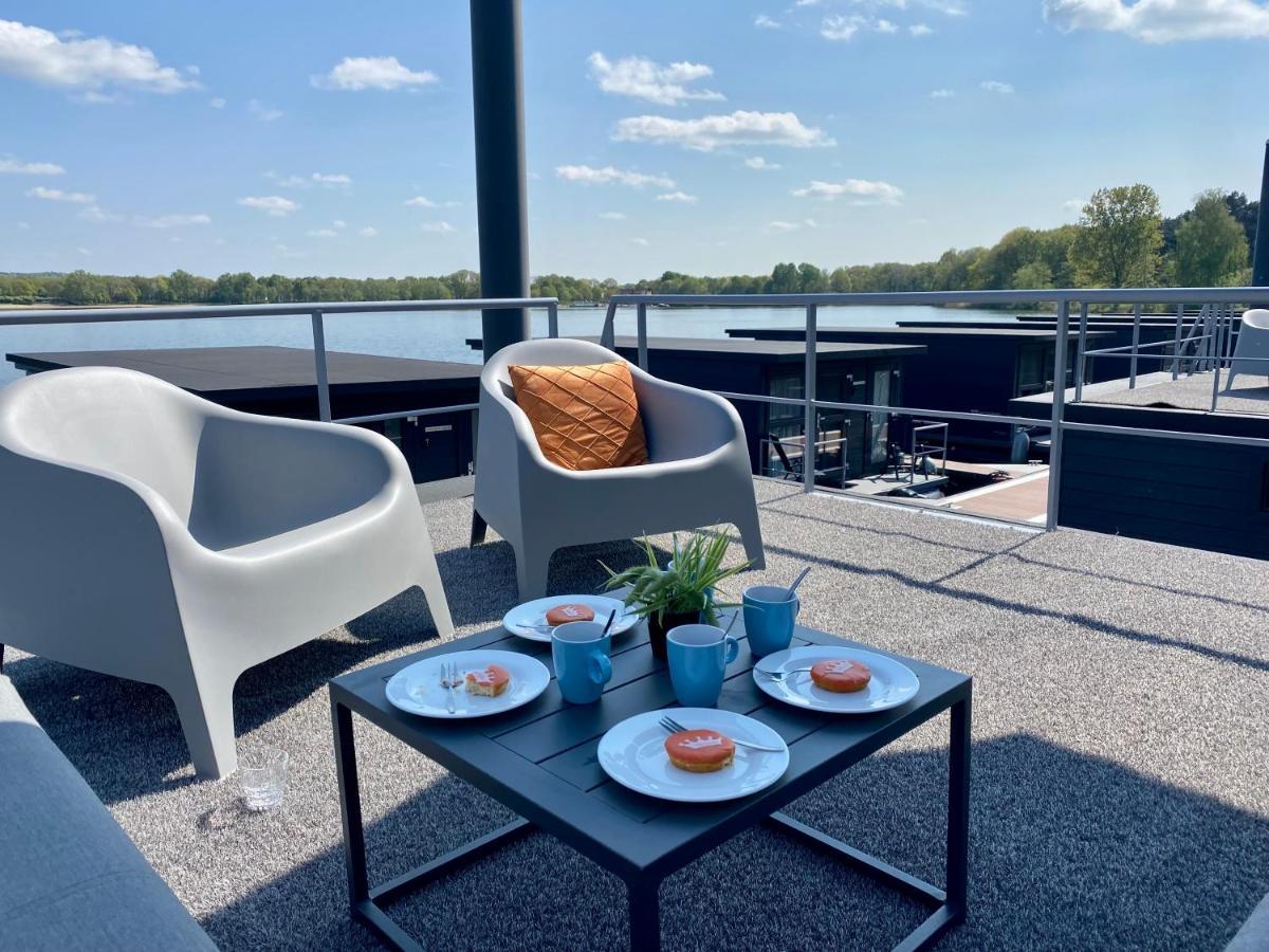 Houseboat Met Dakterras Mookerplas Middelaar Екстериор снимка